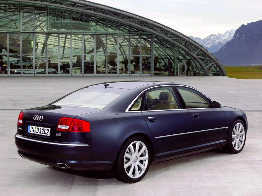  Audi A8 L 6.0 Quattro (D3) 2005 года  (фото 9 из 21)